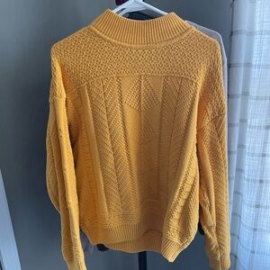 Vintage LizSport sweater from the 1990s